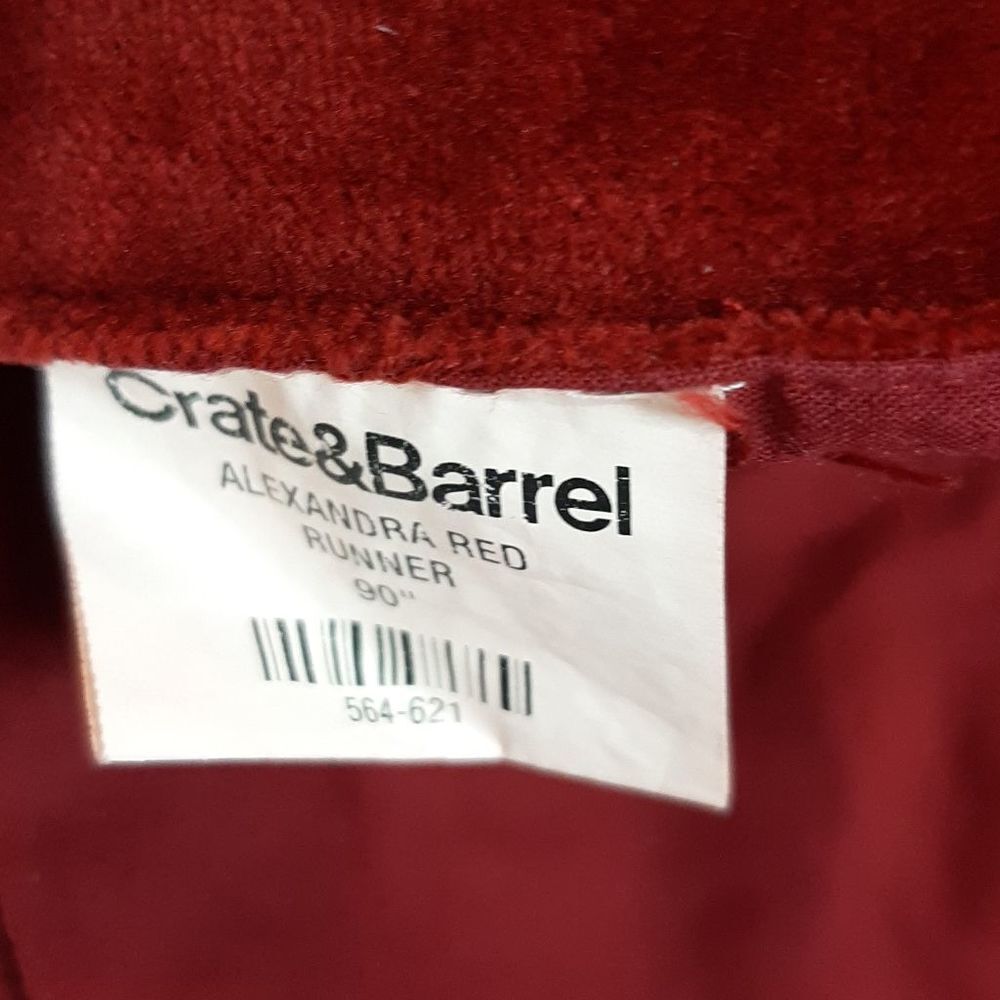 Crate & Barrel Christmas Red  Velour‎  Gold Engraved  Holly Table Runner 90 L - Picture 7 of 9